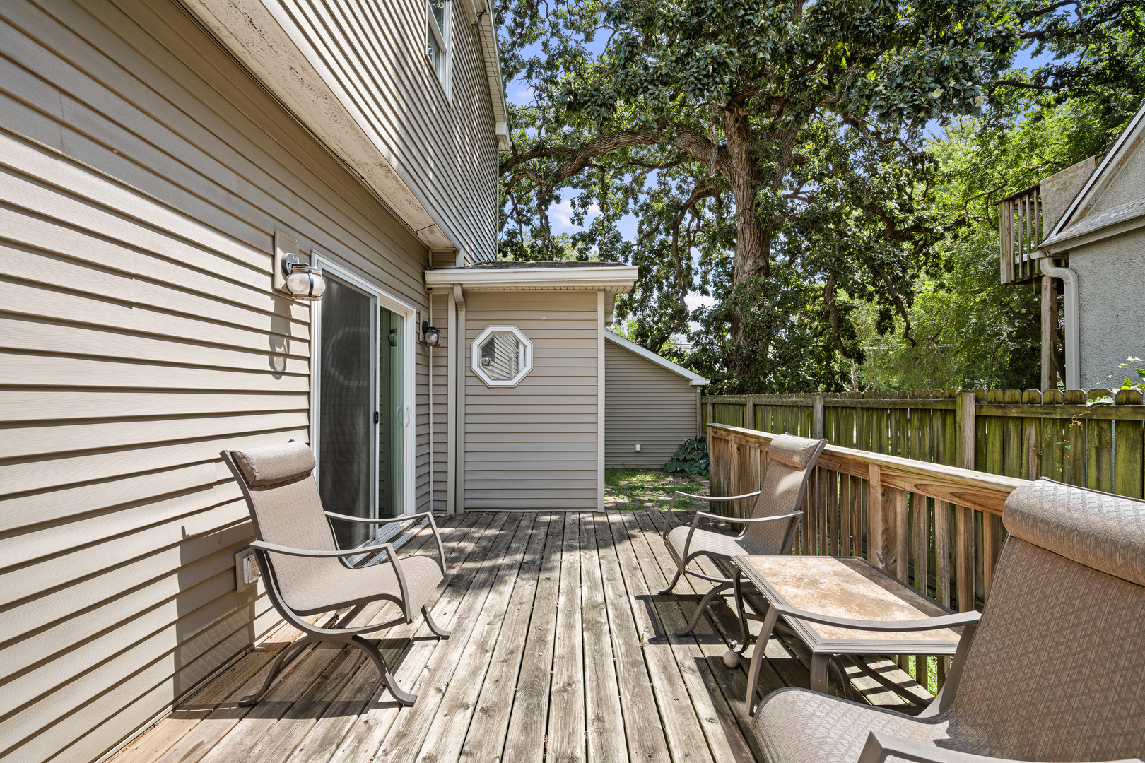 1813 Leclaire Street Property Photo 33