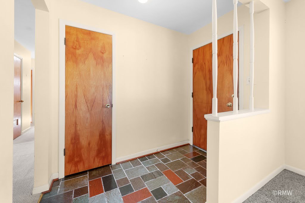 231 Clearmont Drive Property Photo 3