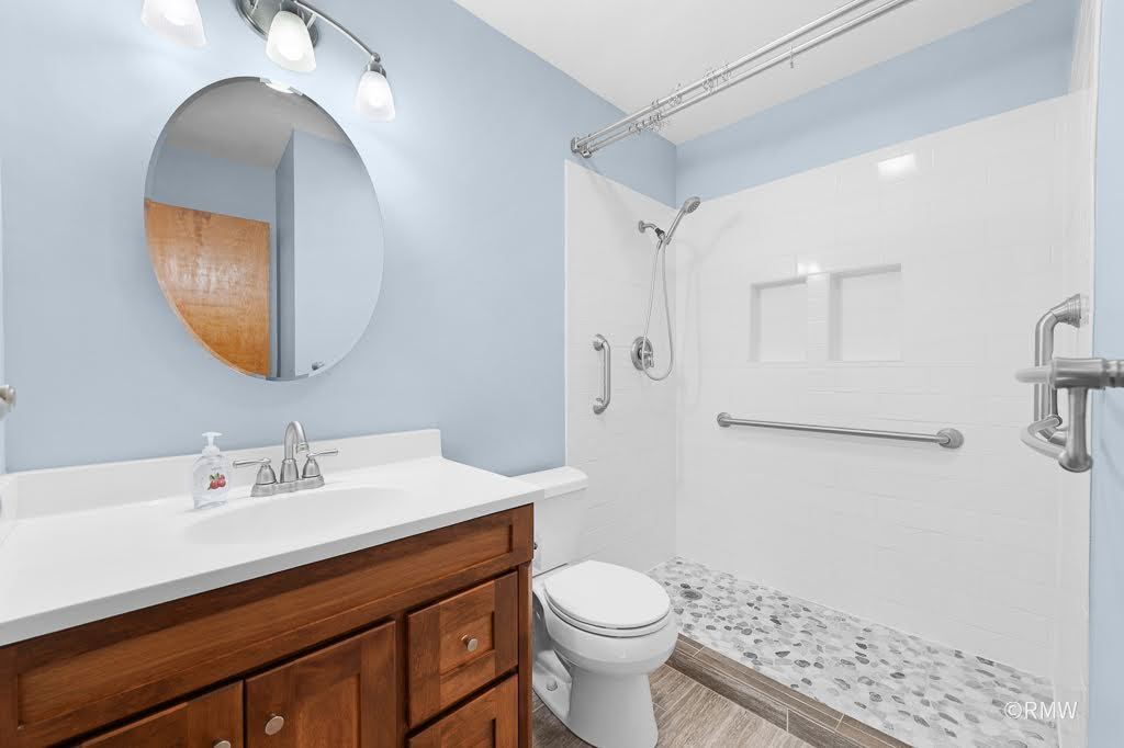 231 Clearmont Drive Property Photo 16