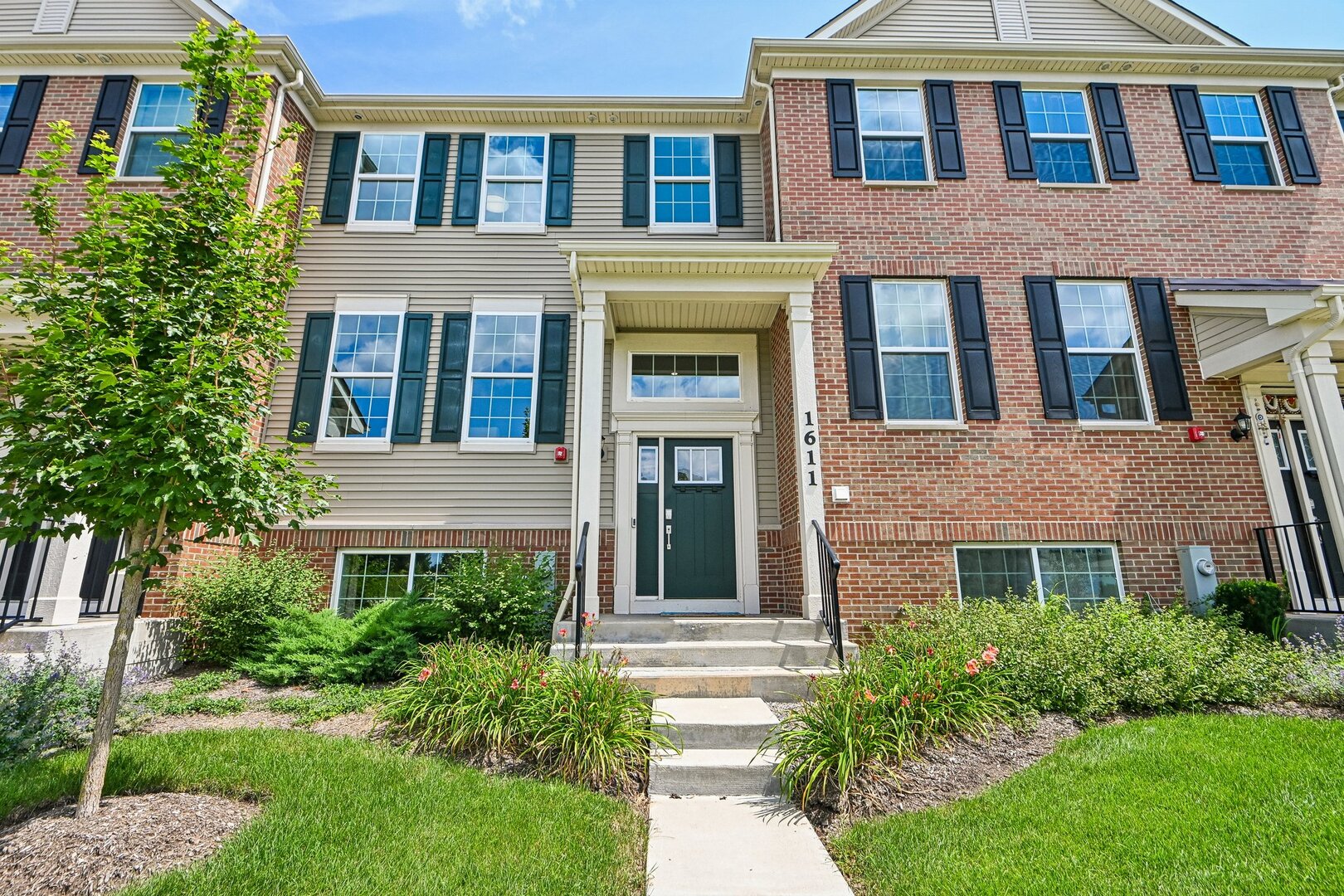 1611 Bentz Way Property Photo 1