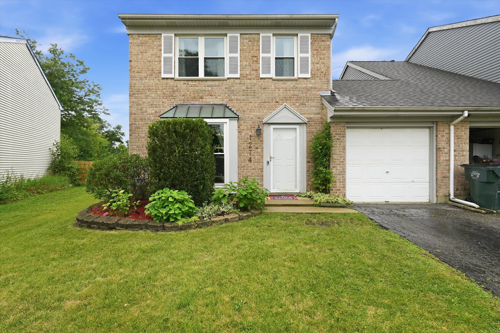1274 Robin Drive Property Photo 1