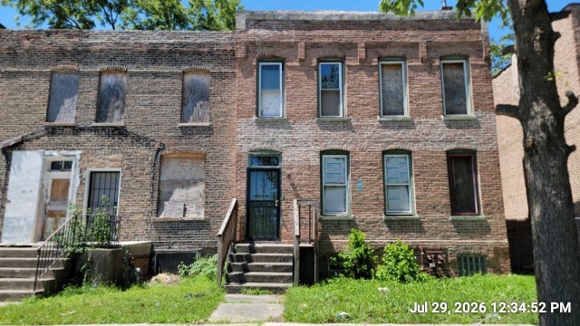 10724 S Langley Avenue Property Photo 1