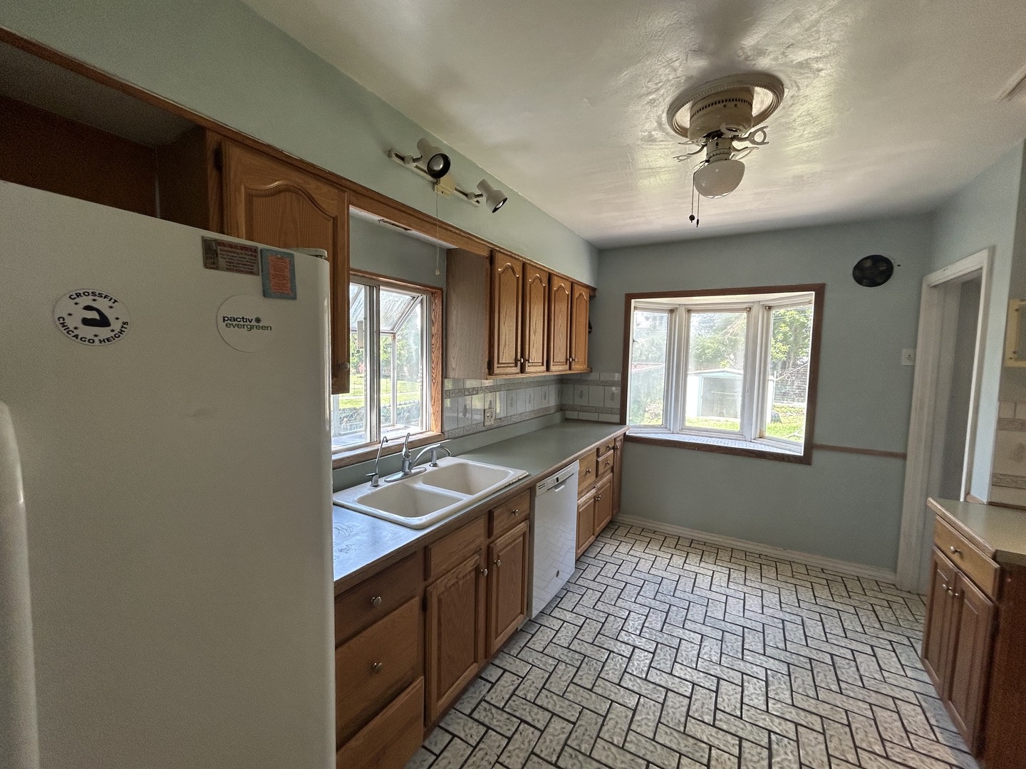 165 W 34th Street Property Photo 9