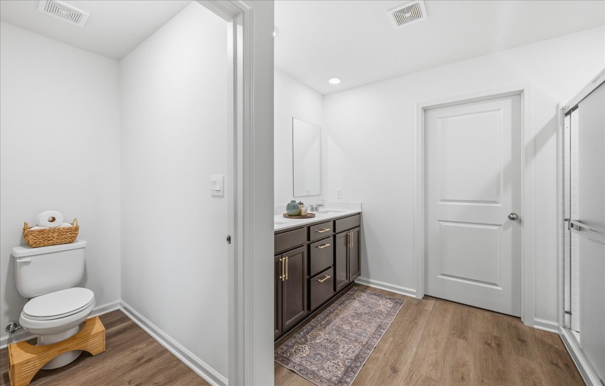 116 Fieldcrest Avenue Property Photo 17