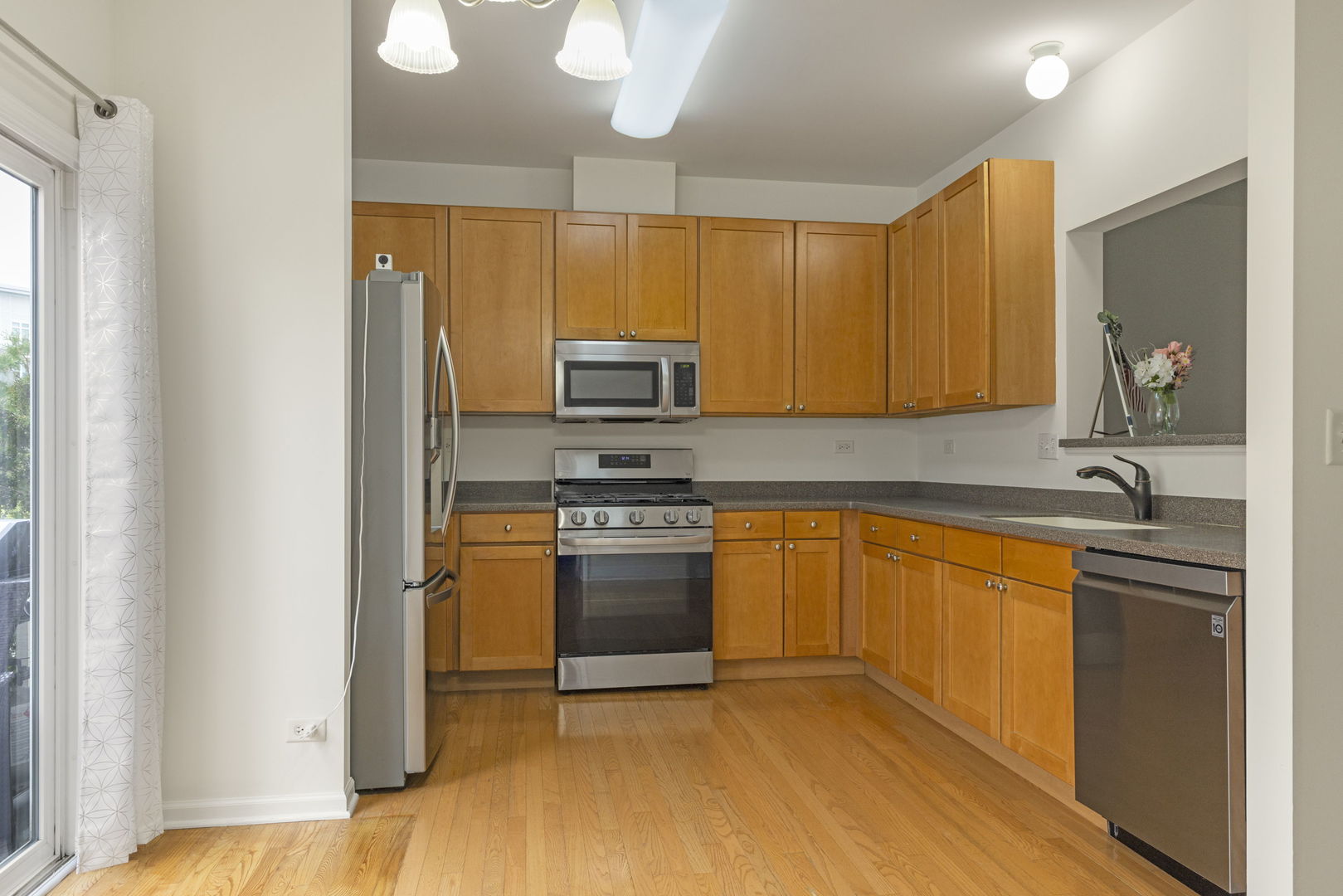 721 Hanbury Drive Property Photo 4
