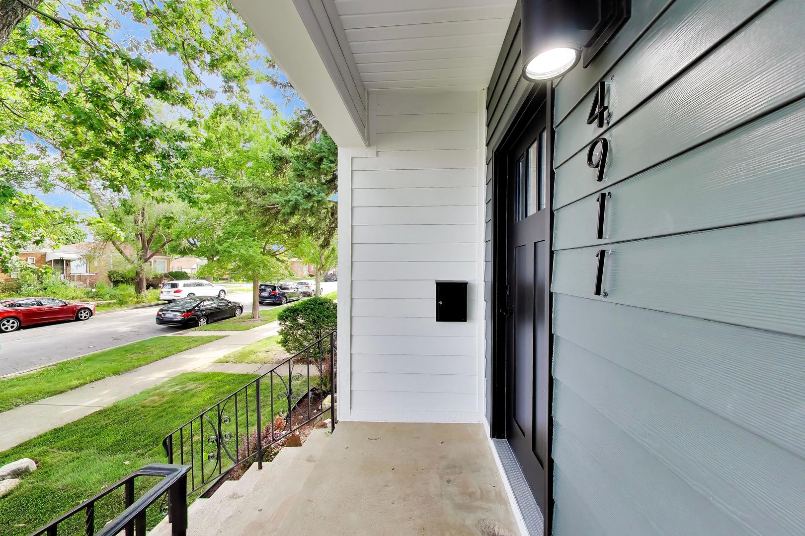 4911 W Argyle Street Property Photo 3