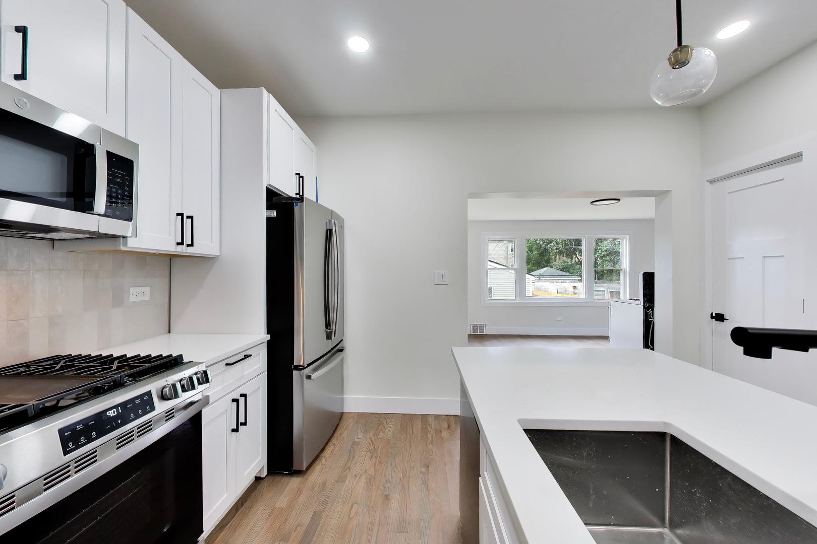 4911 W Argyle Street Property Photo 13