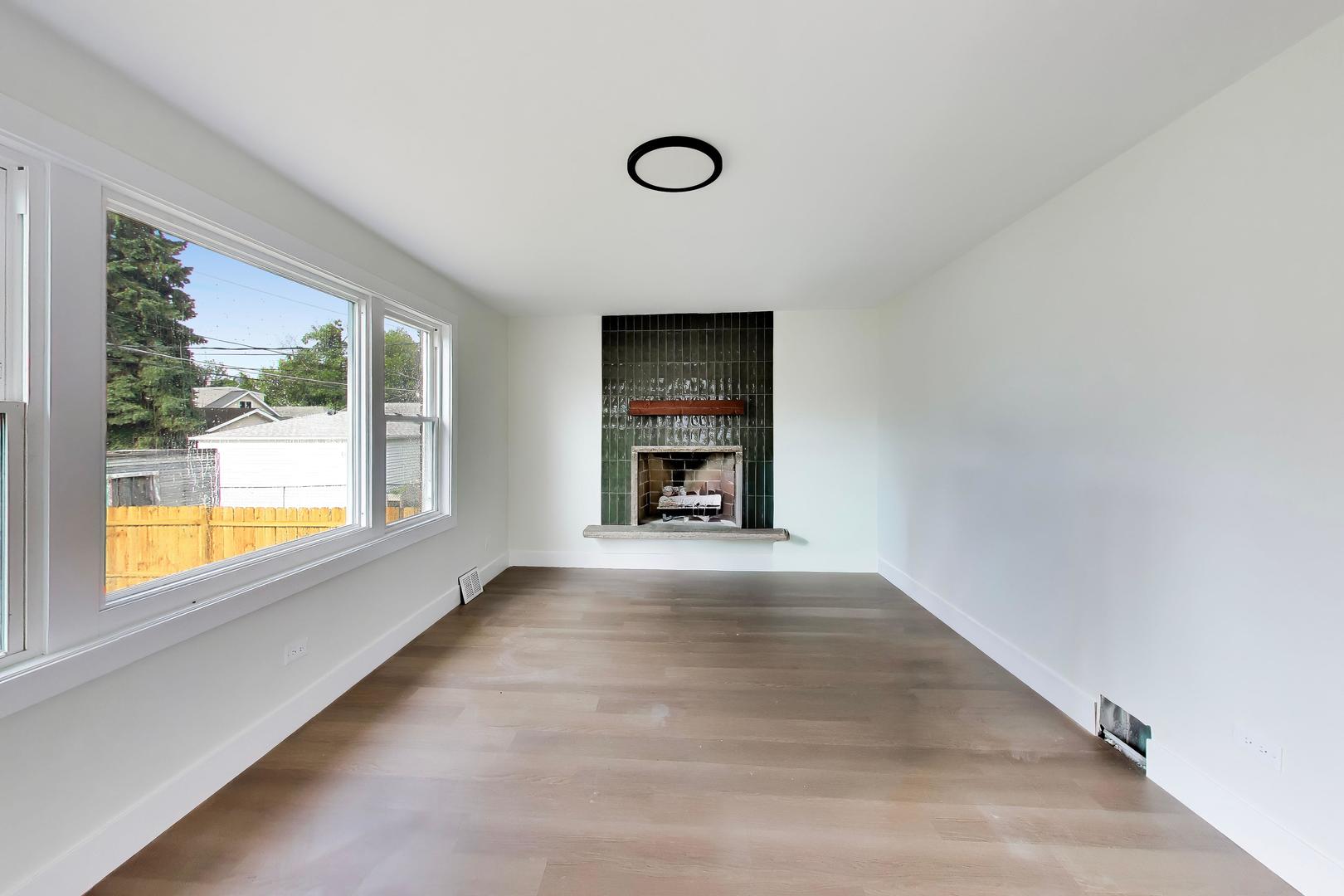 4911 W Argyle Street Property Photo 14