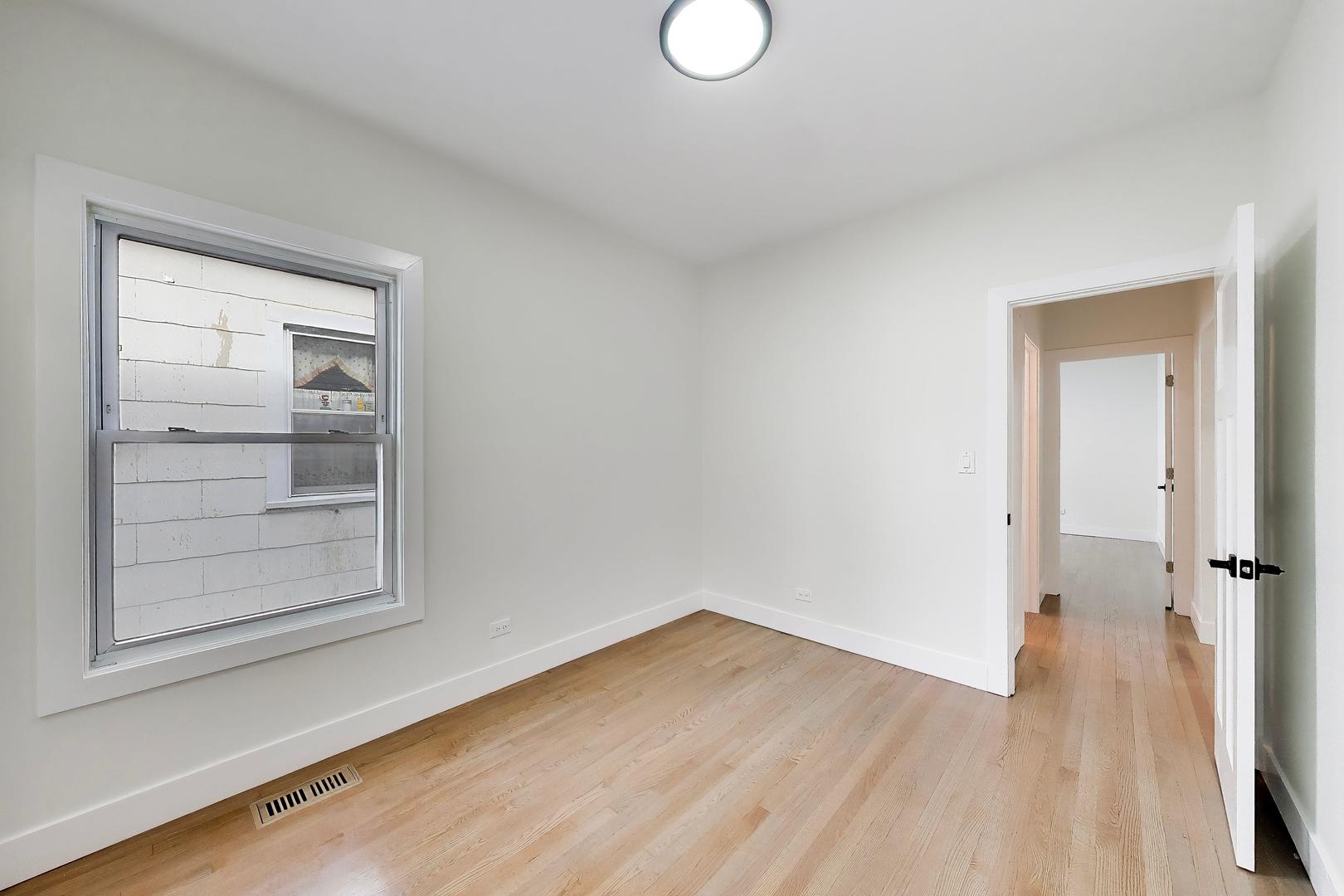 4911 W Argyle Street Property Photo 23