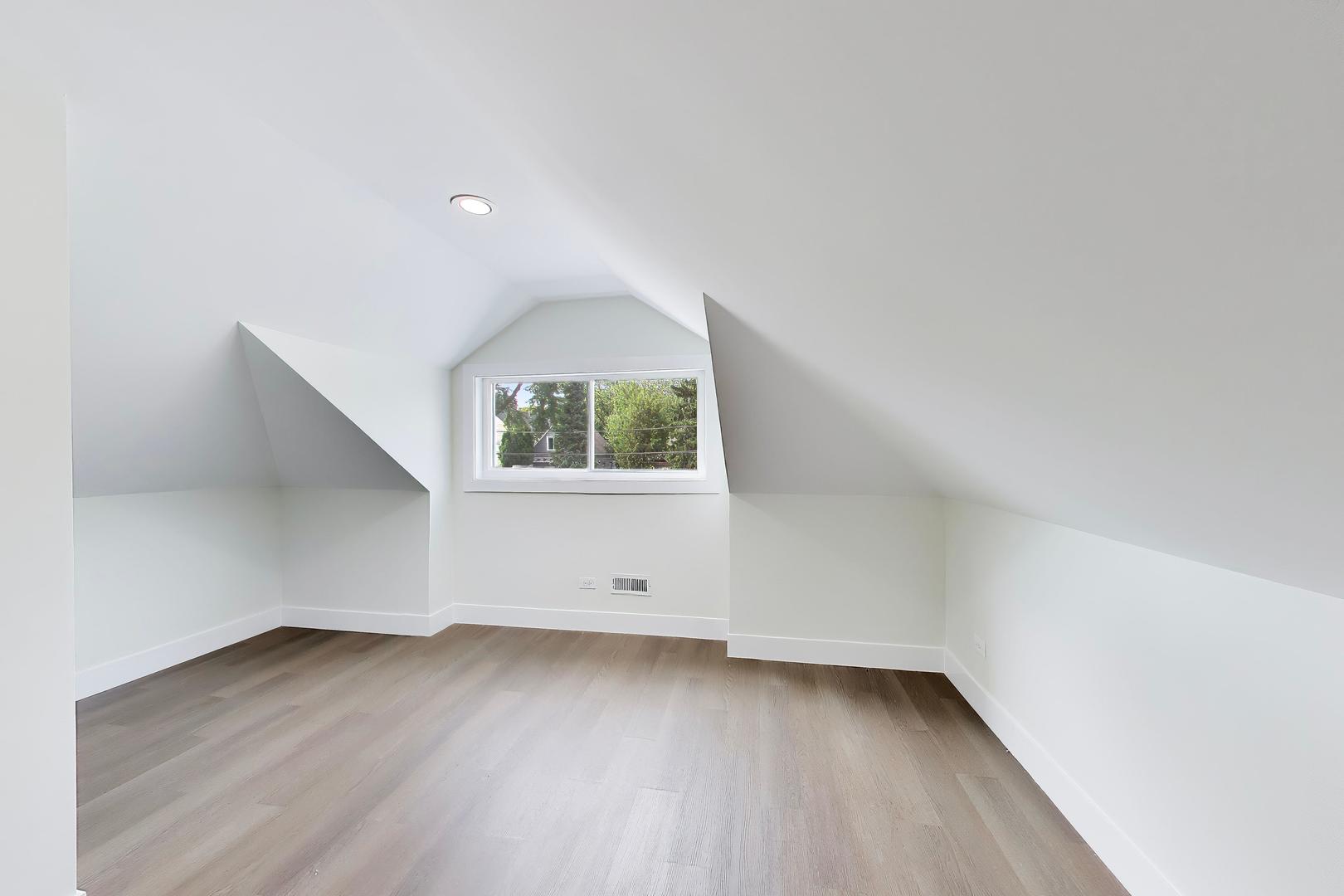 4911 W Argyle Street Property Photo 26