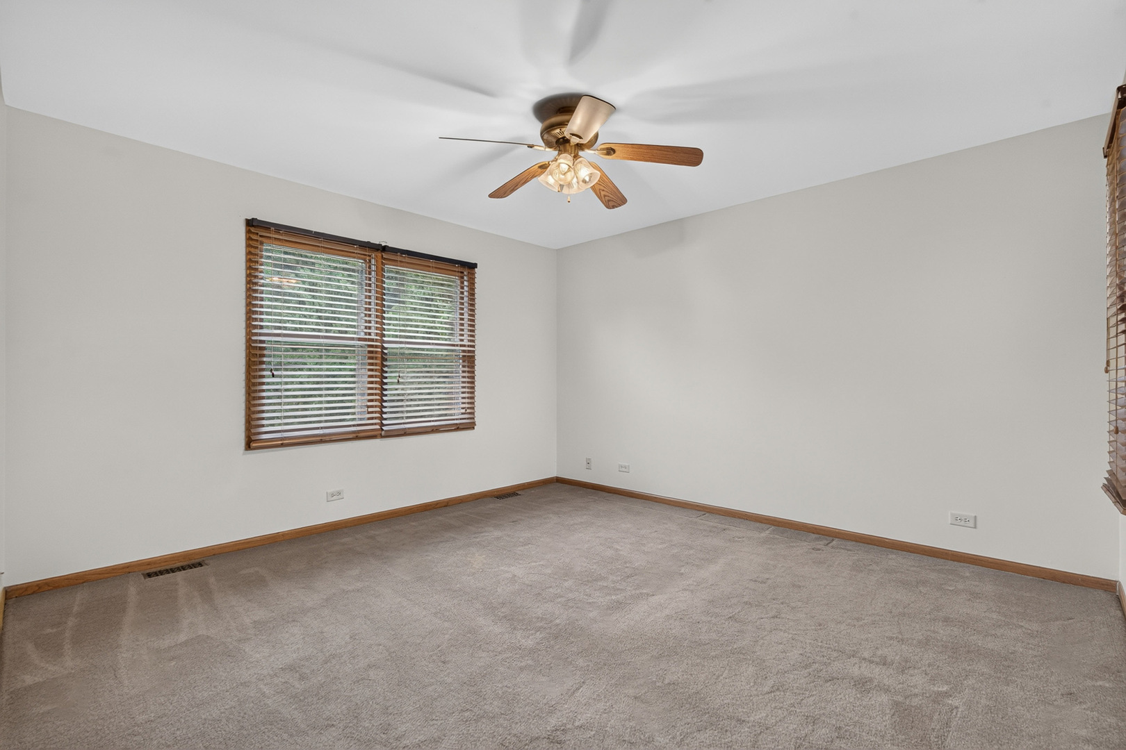 583 Running Deer Lane Property Photo 24
