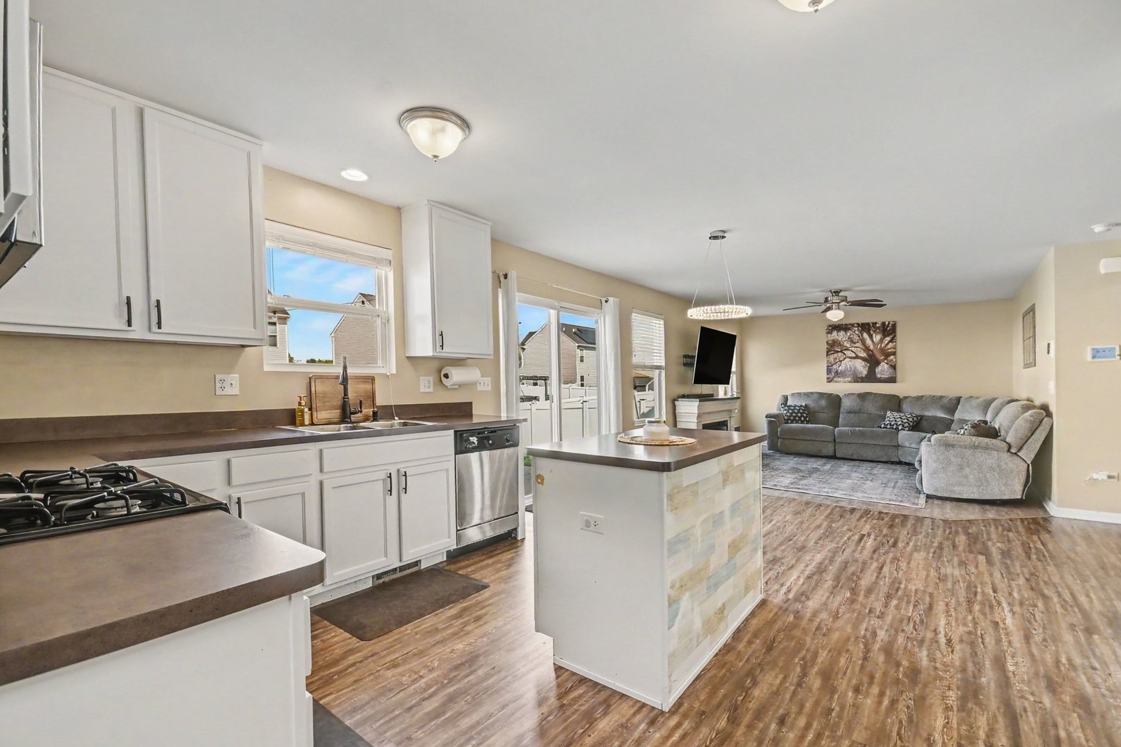 6617 Eich Drive Property Photo 8