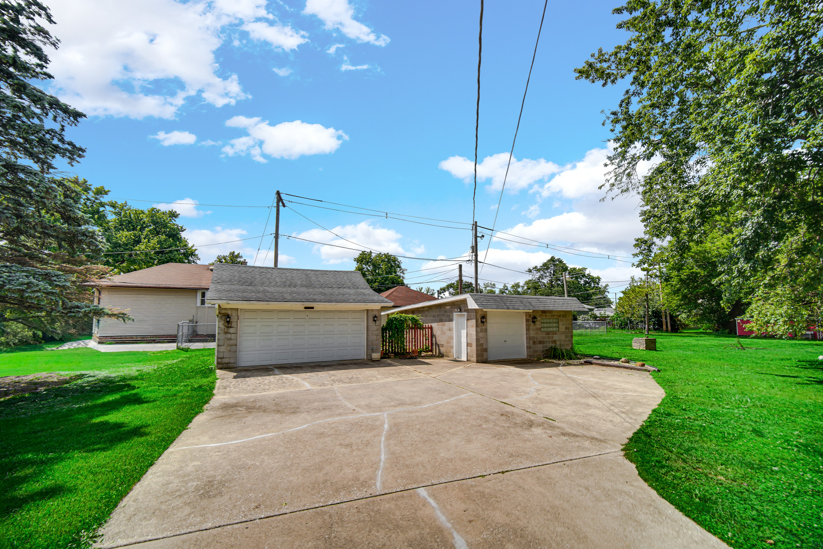 19580 Glenwood Road Property Photo 2