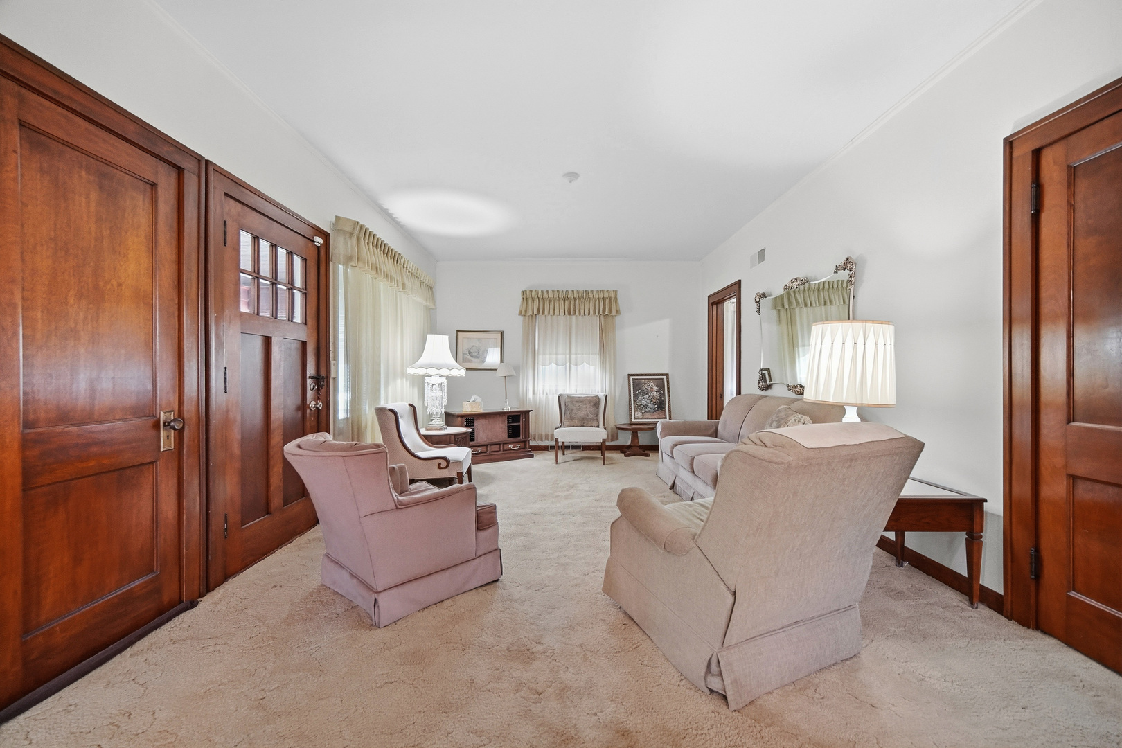 19580 Glenwood Road Property Photo 6