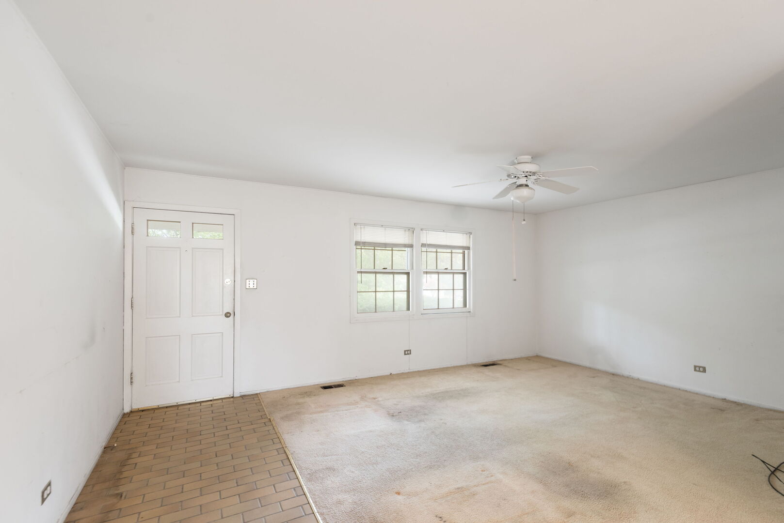 751 Twisted Oak Lane Property Photo 2