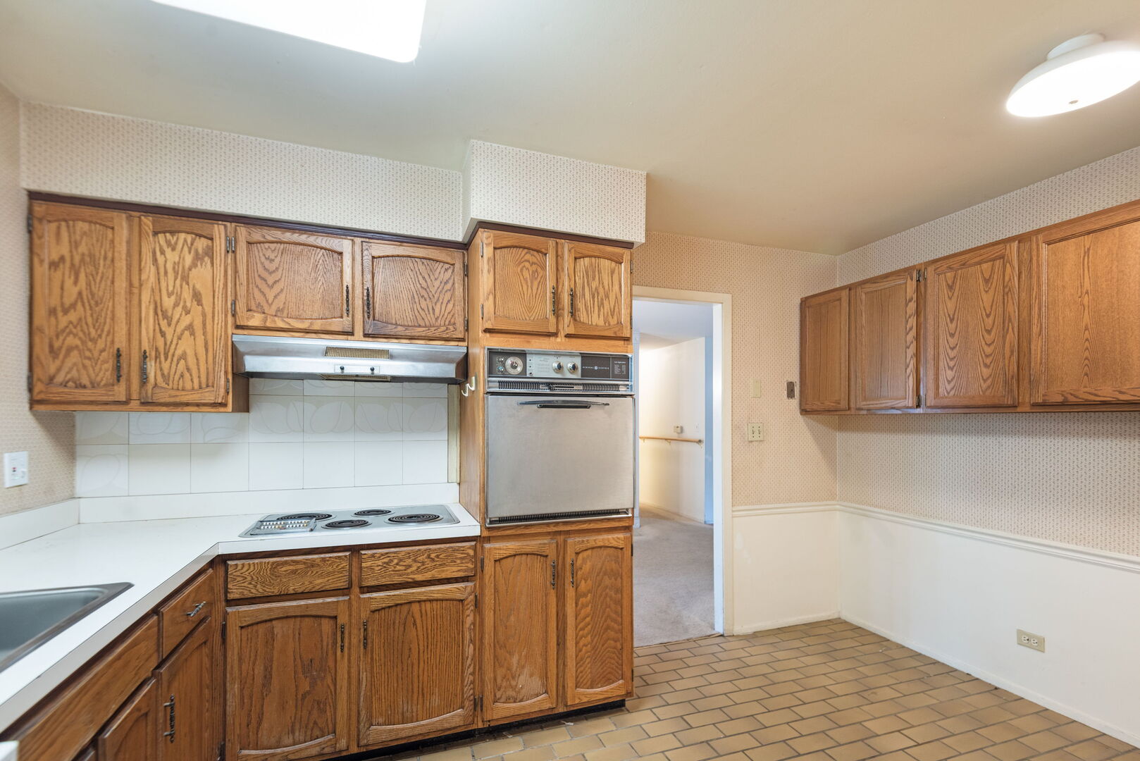 751 Twisted Oak Lane Property Photo 6