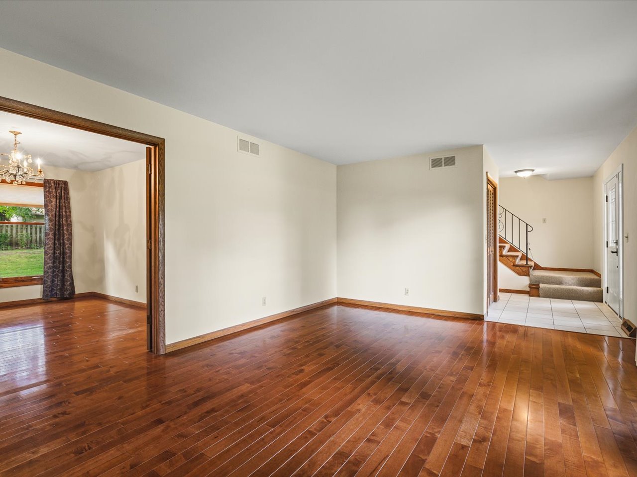 3342 Montlake Drive Property Photo 4