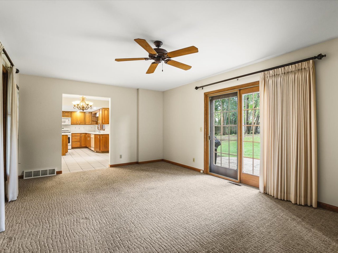 3342 Montlake Drive Property Photo 12