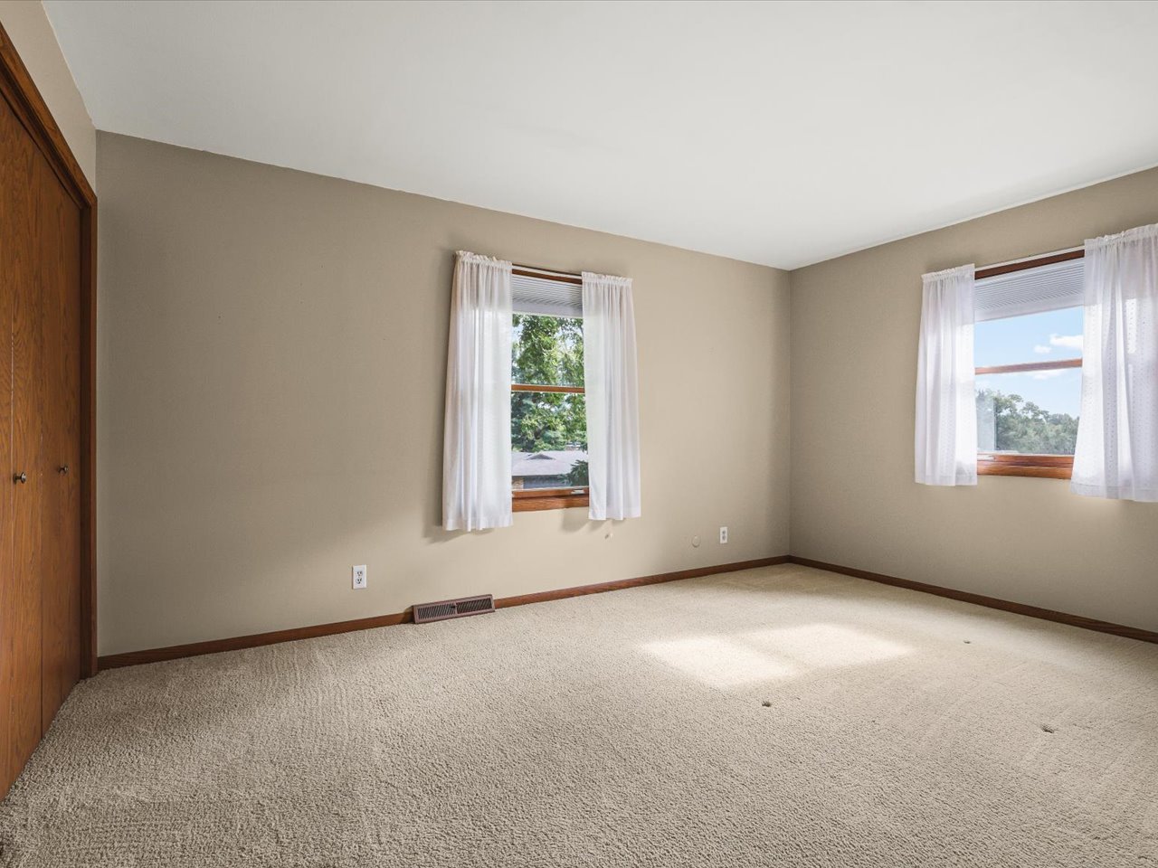 3342 Montlake Drive Property Photo 18