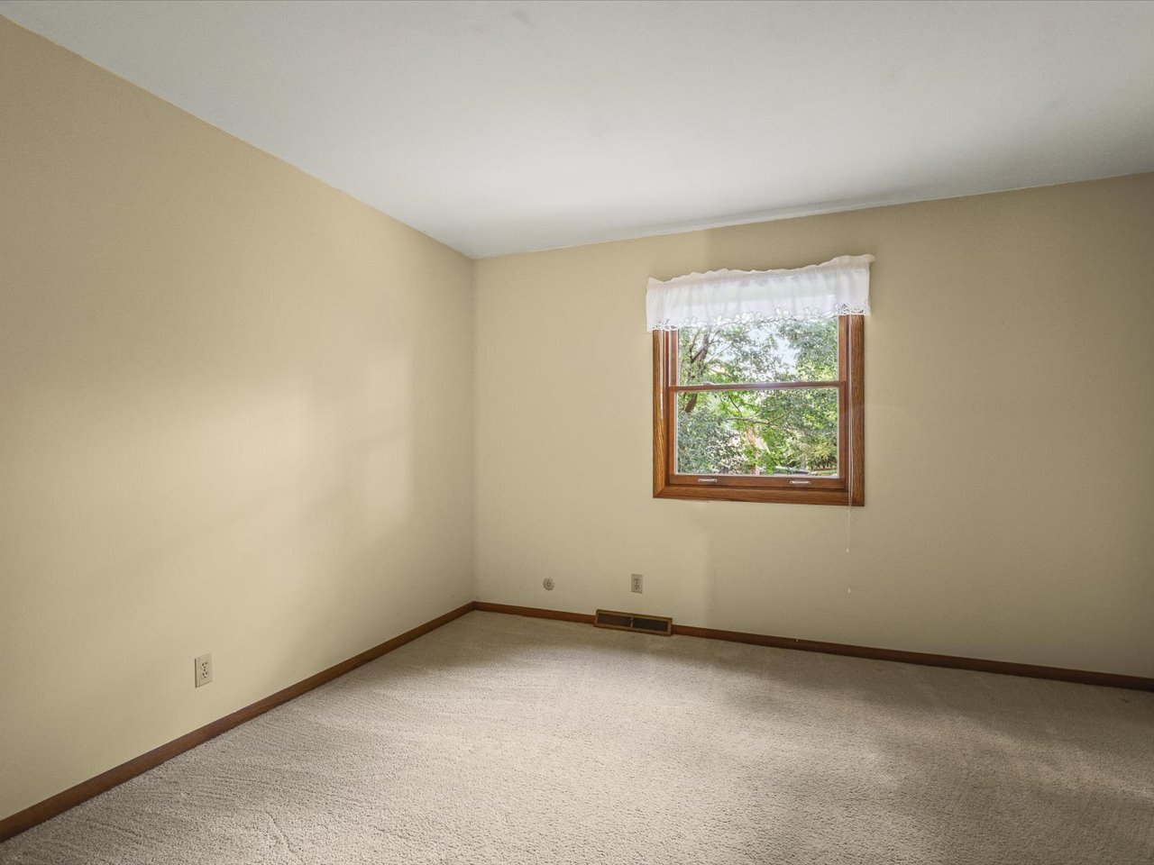 3342 Montlake Drive Property Photo 23