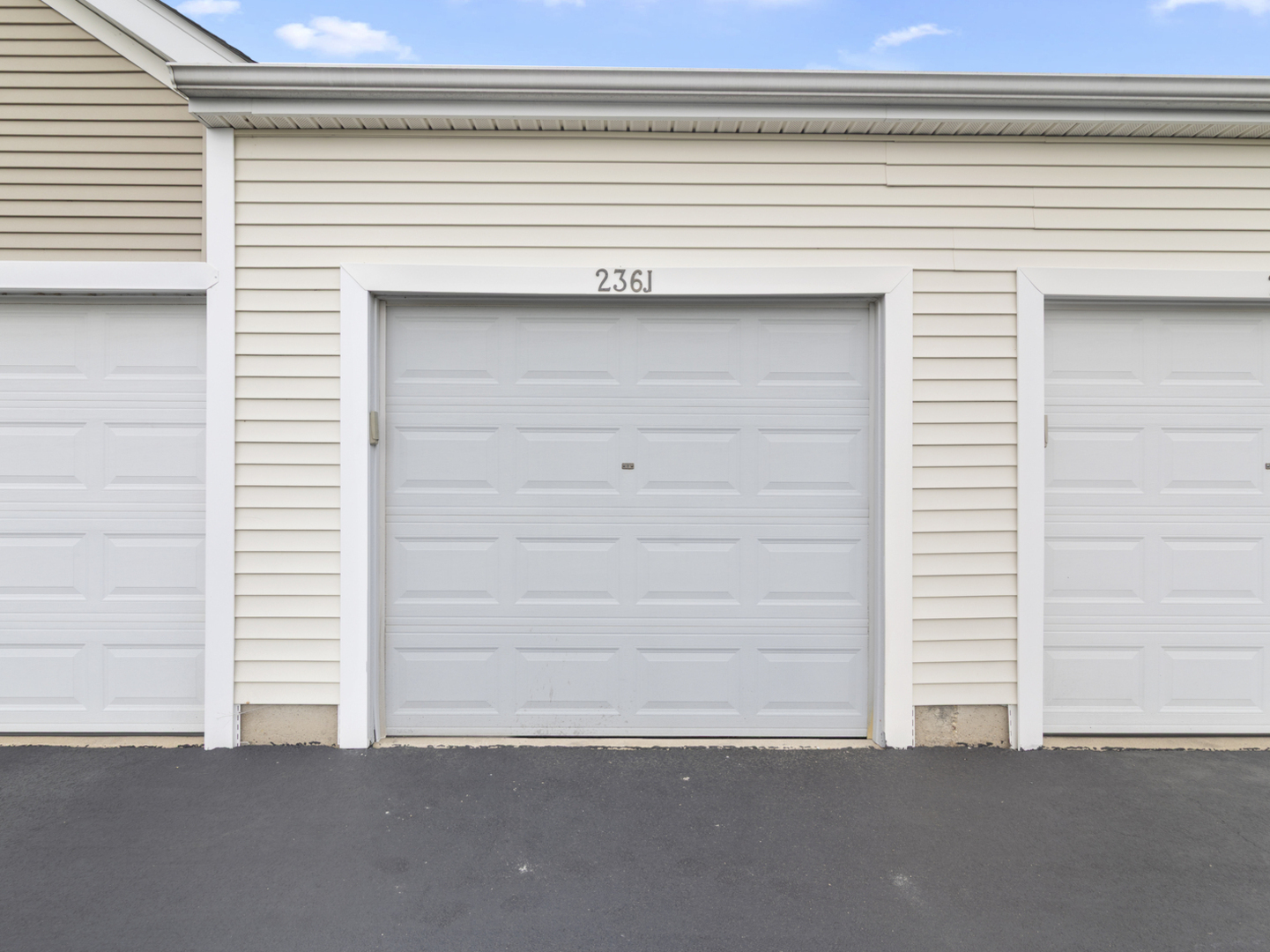 236 Bertram Drive J Property Photo 20