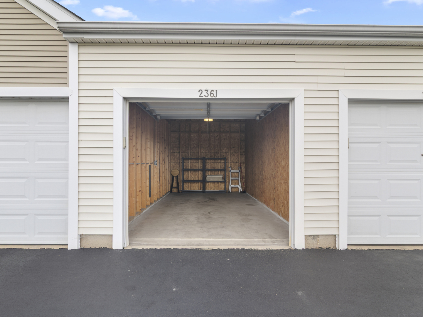 236 Bertram Drive J Property Photo 21