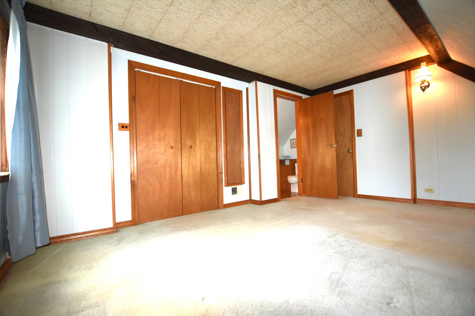 445 N Gerard Avenue Property Photo 13
