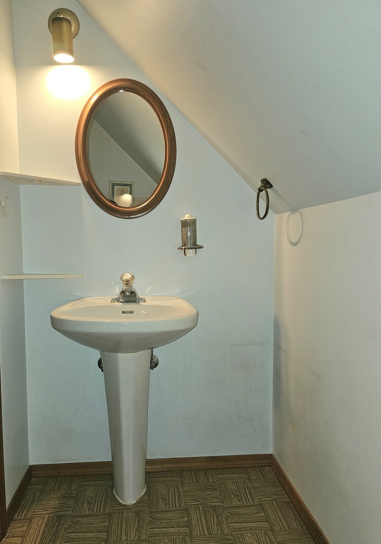 445 N Gerard Avenue Property Photo 15
