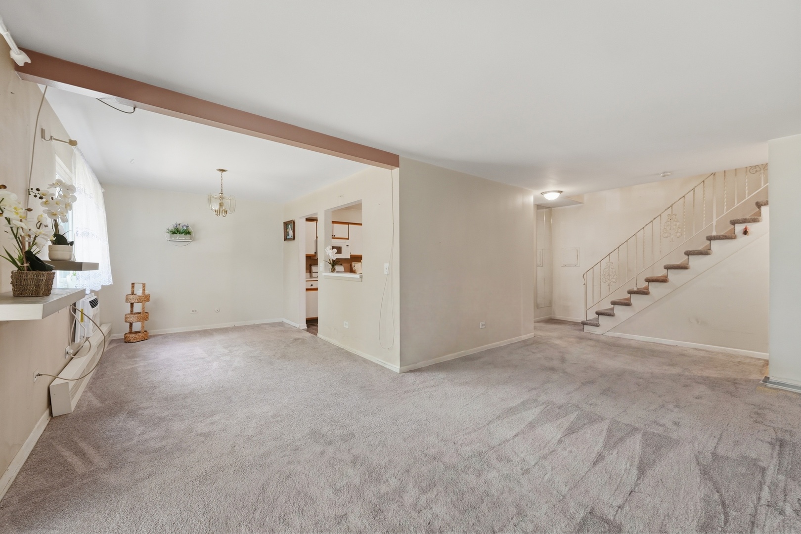 6 E Lillian Avenue 2b Property Photo 3