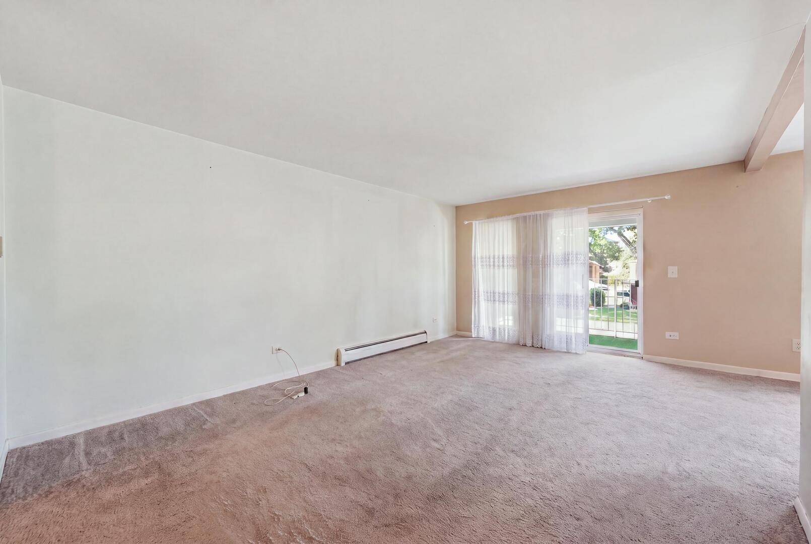 6 E Lillian Avenue 2b Property Photo 5
