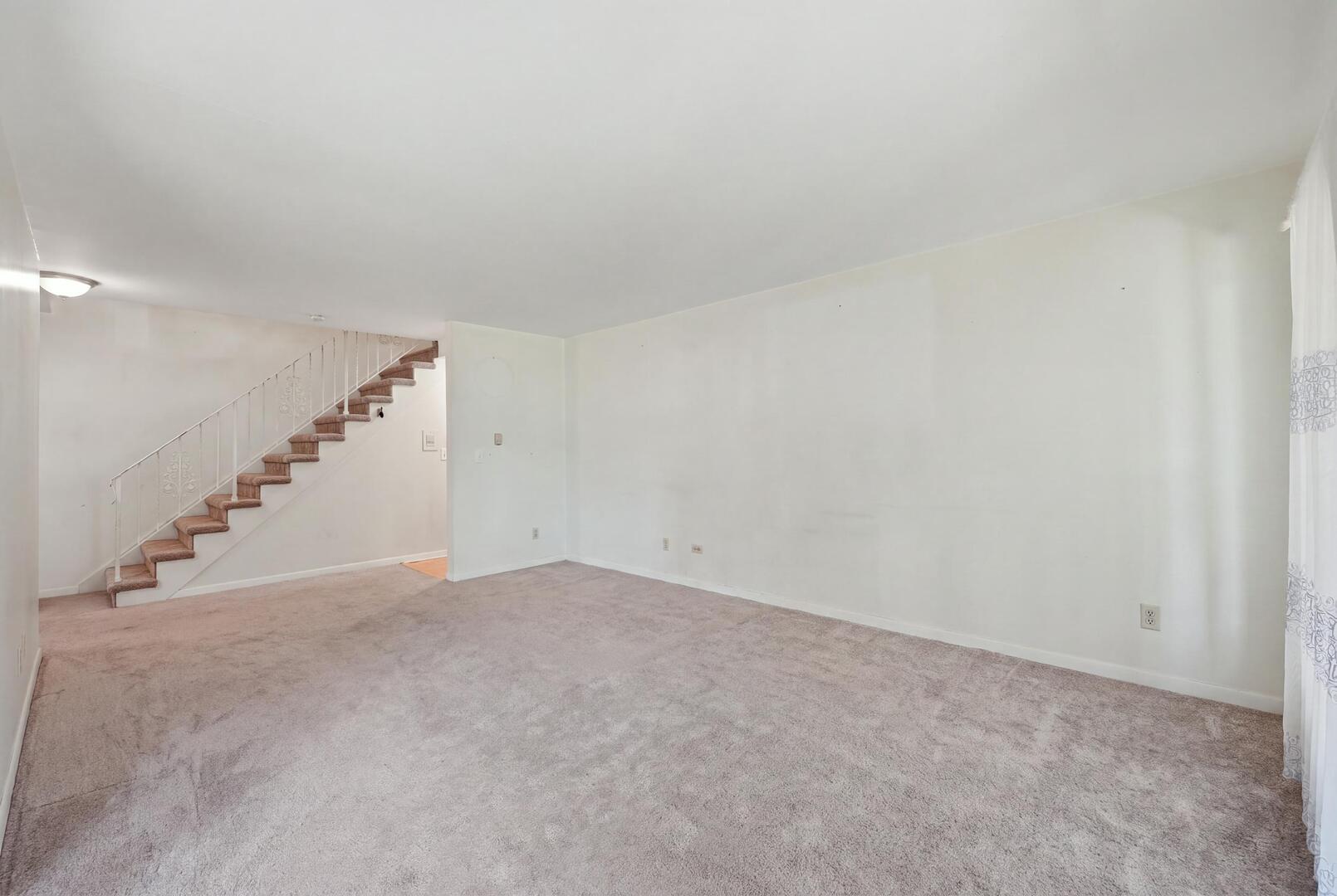 6 E Lillian Avenue 2b Property Photo 6
