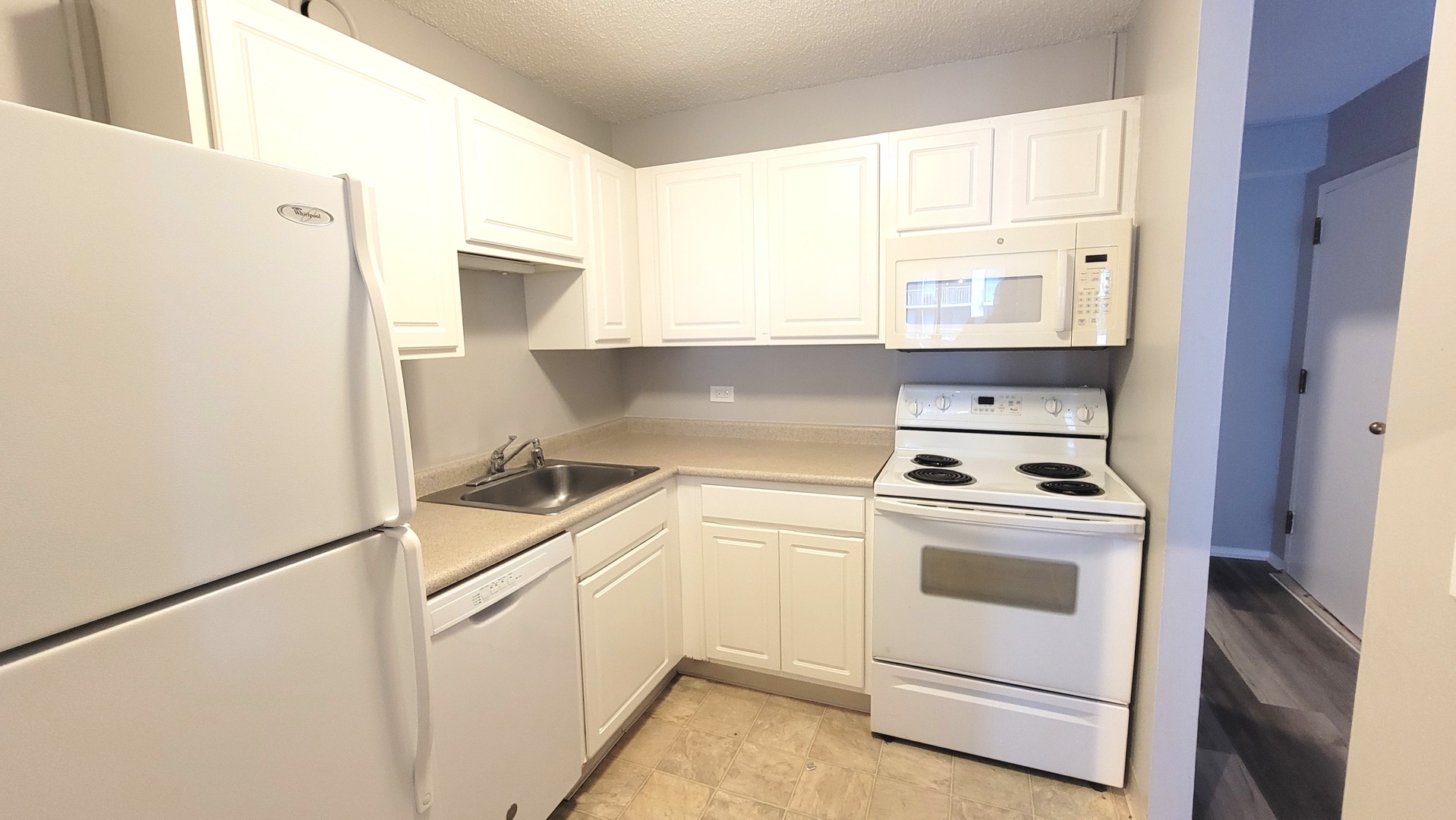 10 E Ontario Street 2406 Property Photo 8