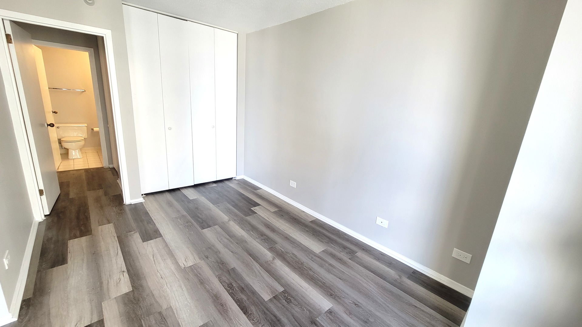 10 E Ontario Street 2406 Property Photo 10