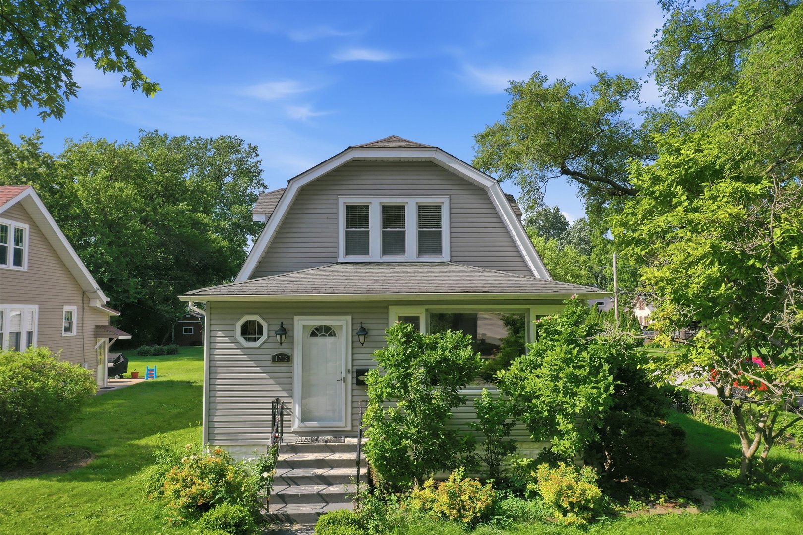 1712 Linden Road Property Photo 1