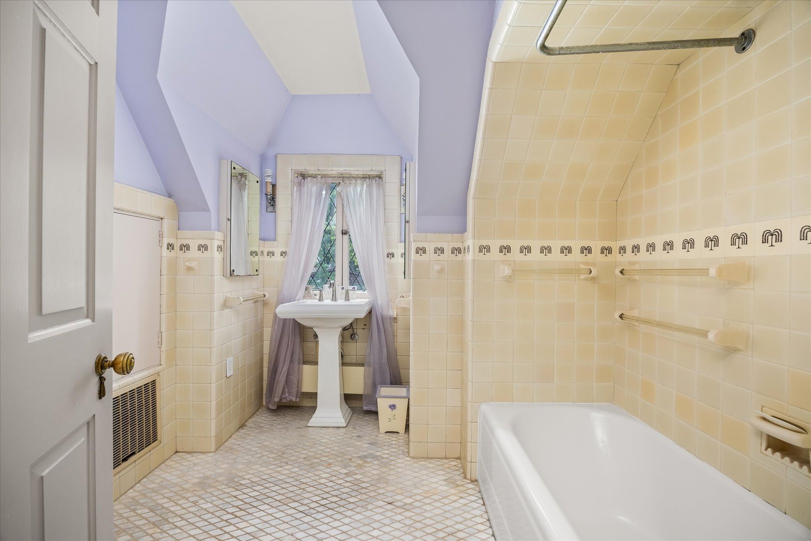 2221 Twin Oak Road Property Photo 59