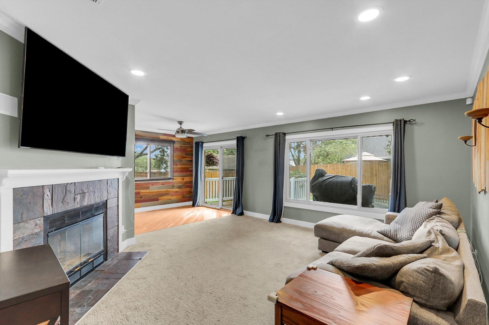 2615 Clayton Boulevard Property Photo 6