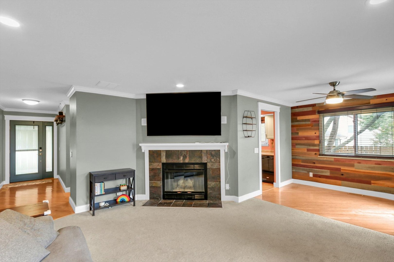 2615 Clayton Boulevard Property Photo 8