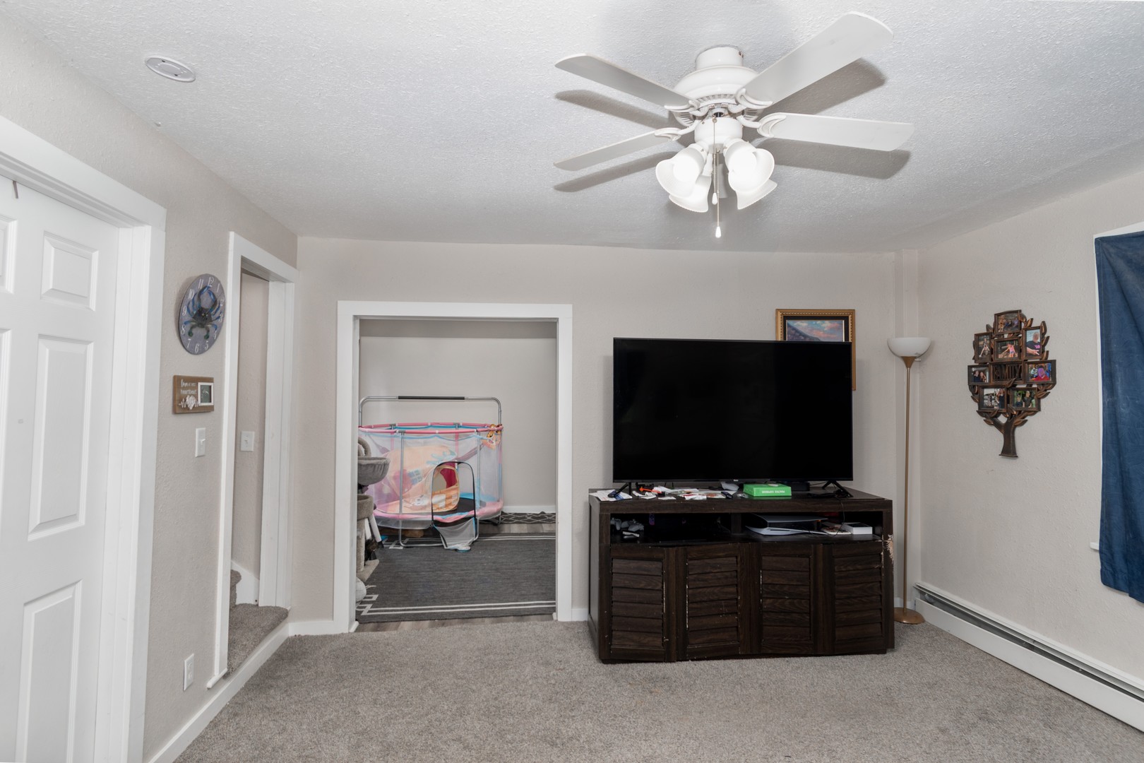 307 S Hickory Street Property Photo 4