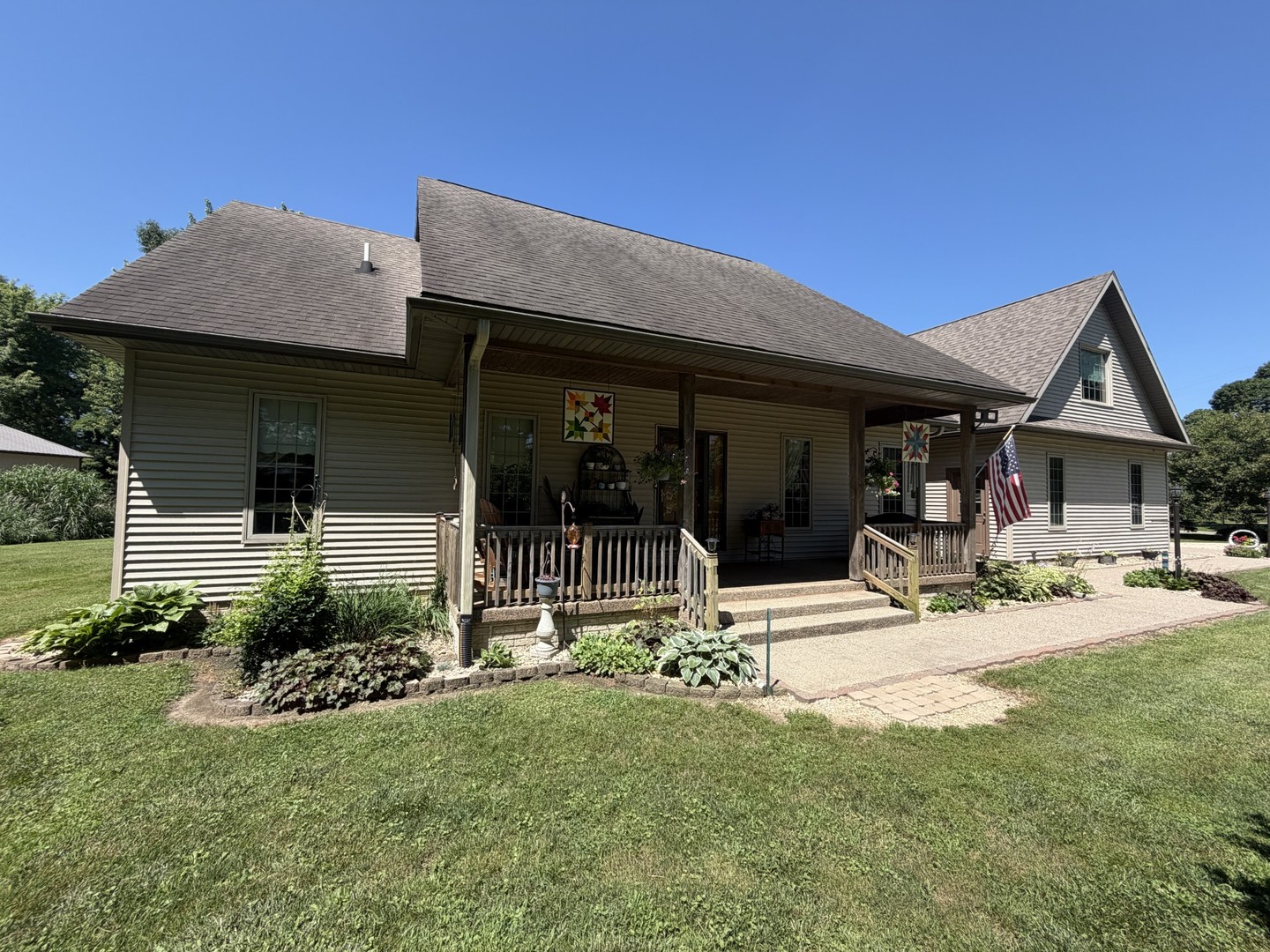 404 Timber Street Property Photo 2