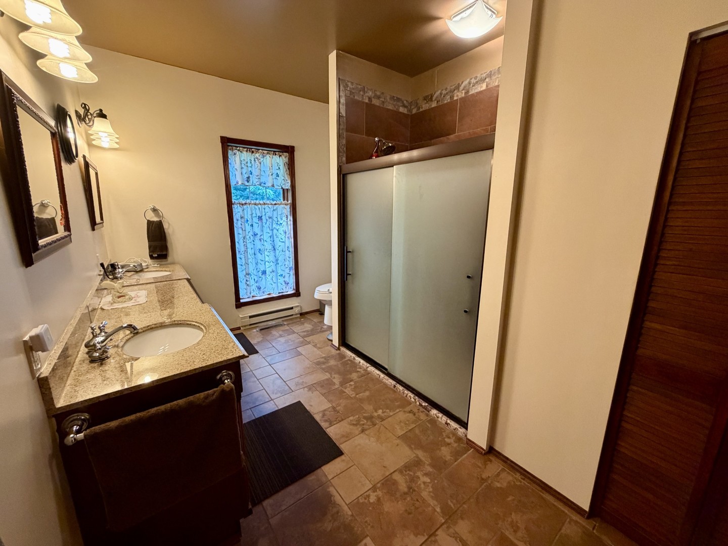 404 Timber Street Property Photo 14