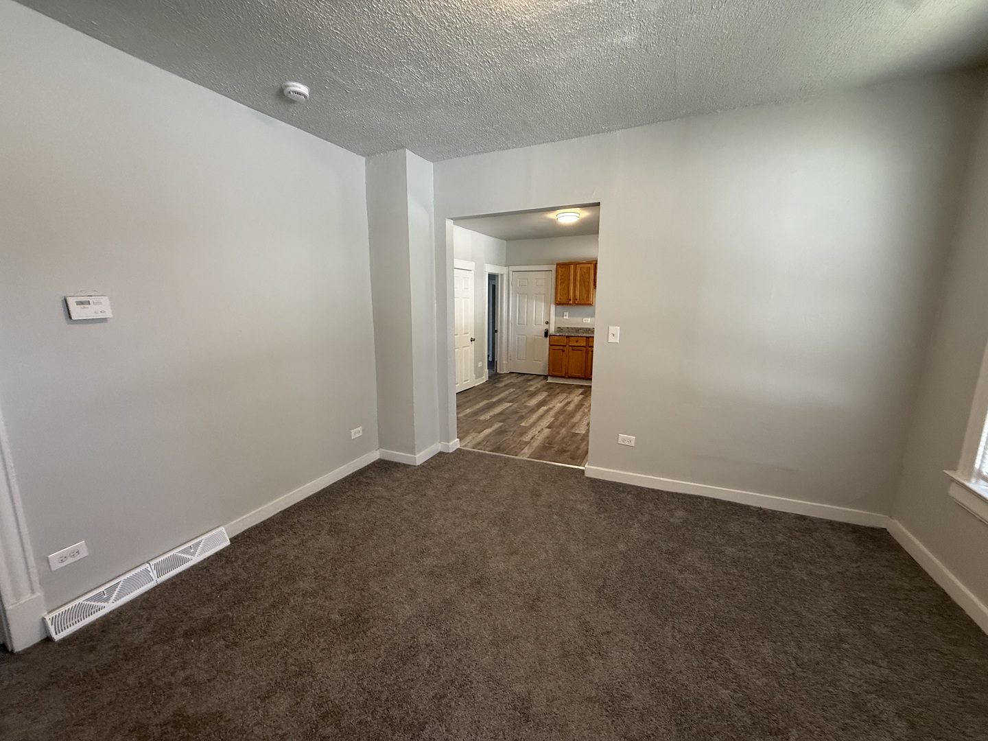 637 8th Street Property Photo 4