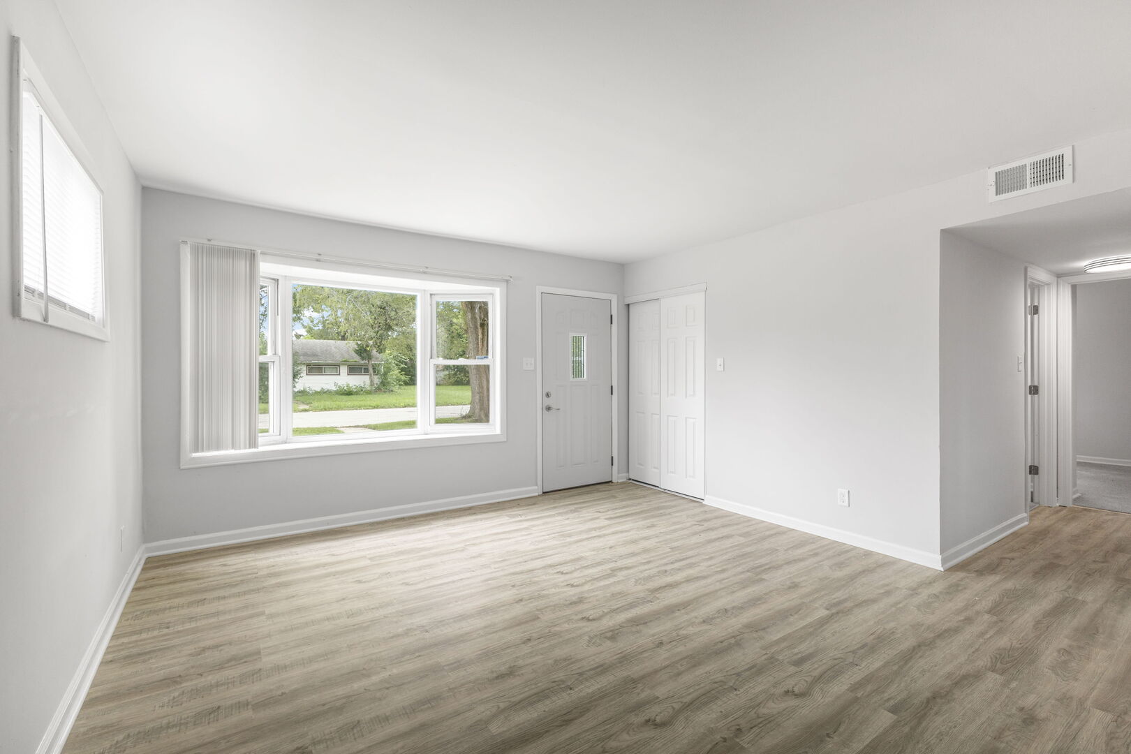 15145 Honore Avenue Property Photo 7
