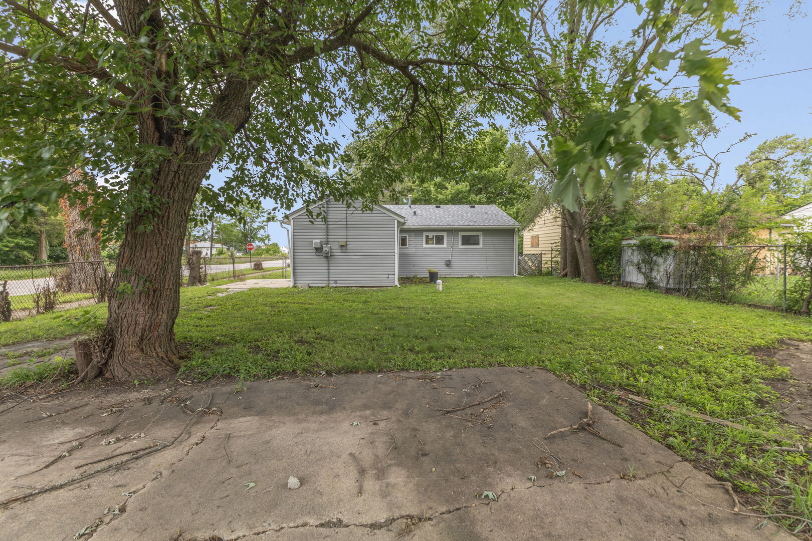 15145 Honore Avenue Property Photo 17