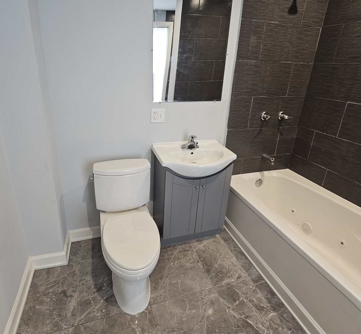 4914 W Congress Parkway Property Photo 18