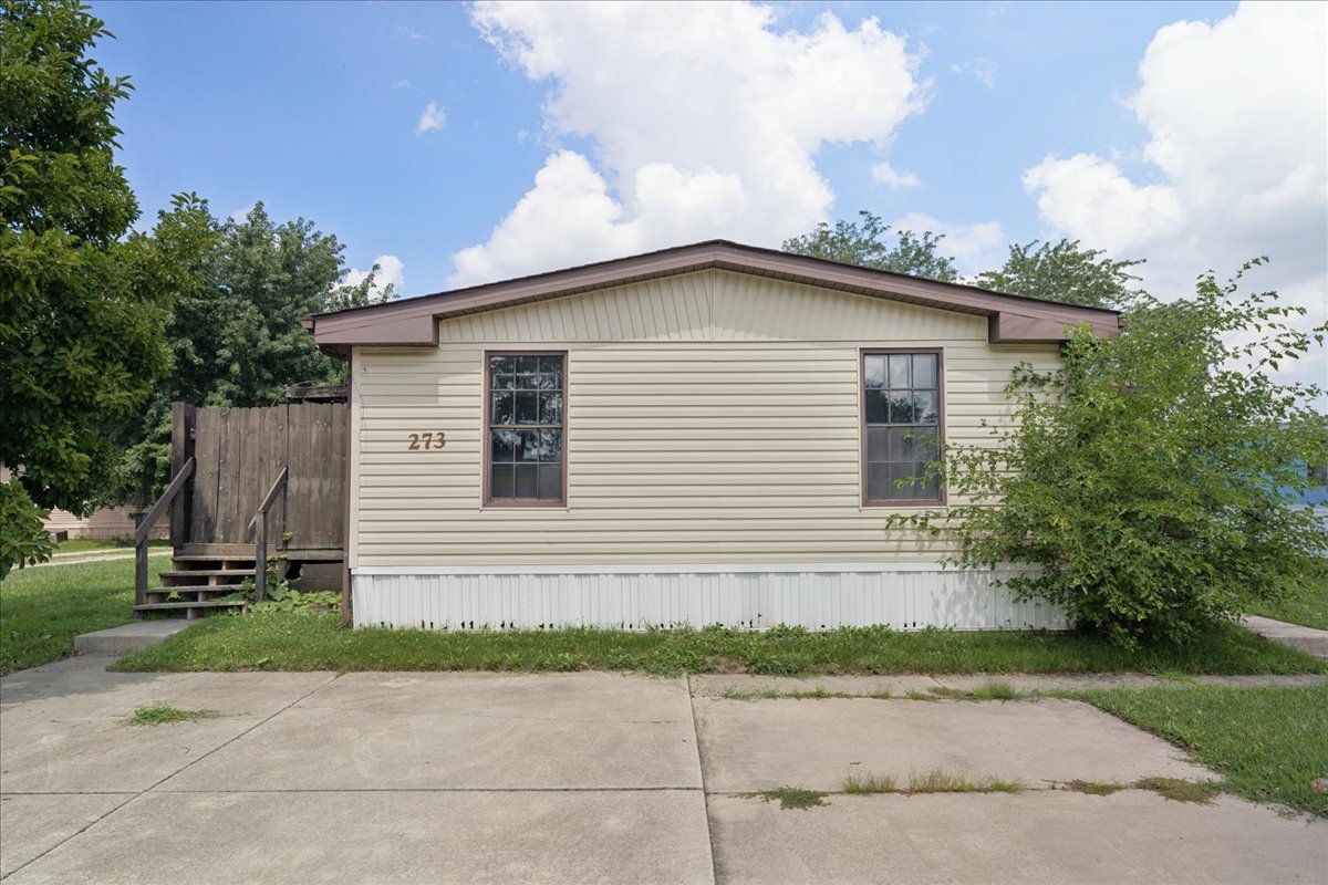 273 Duke Drive Property Photo 1