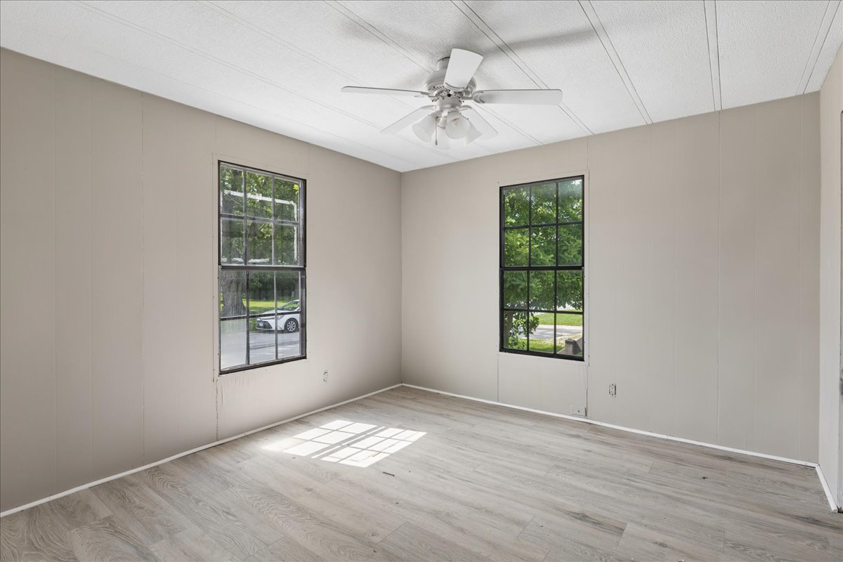 273 Duke Drive Property Photo 3