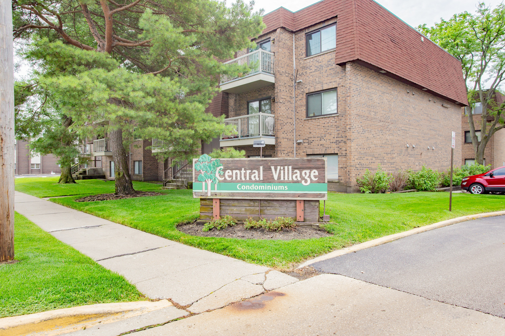 701 W Central Road B4 Property Photo 1