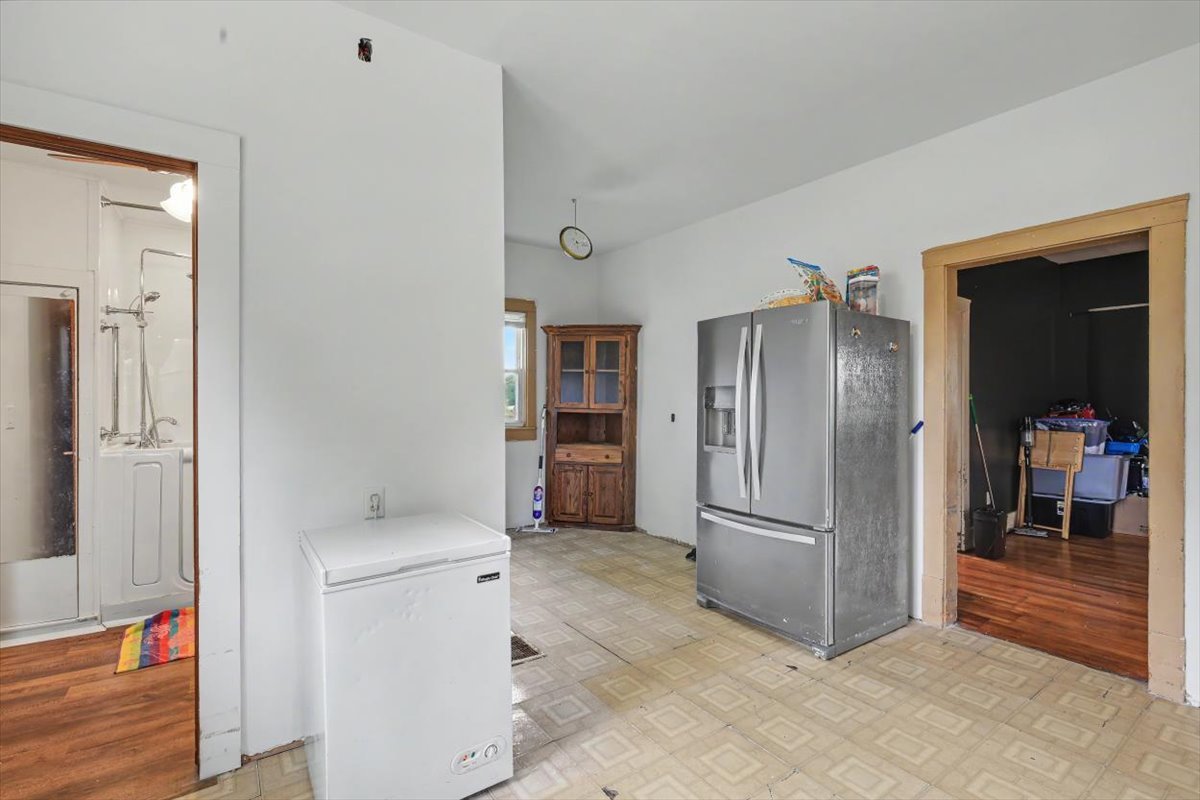 290 S Chestnut Street Property Photo 12