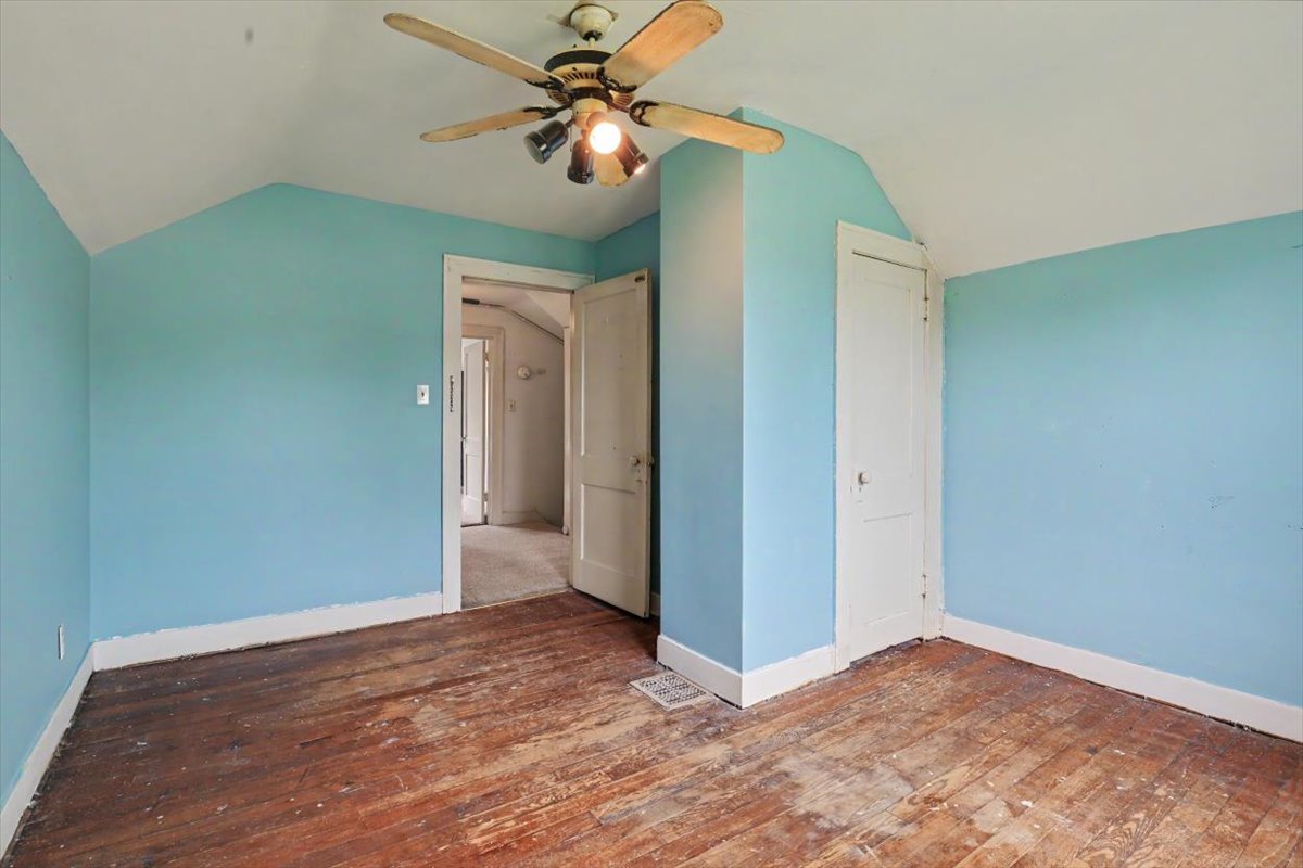 290 S Chestnut Street Property Photo 22