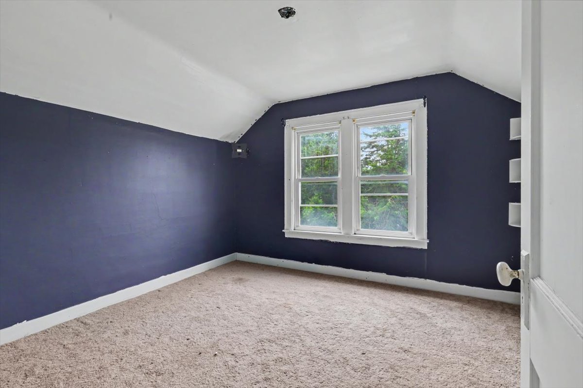 290 S Chestnut Street Property Photo 24